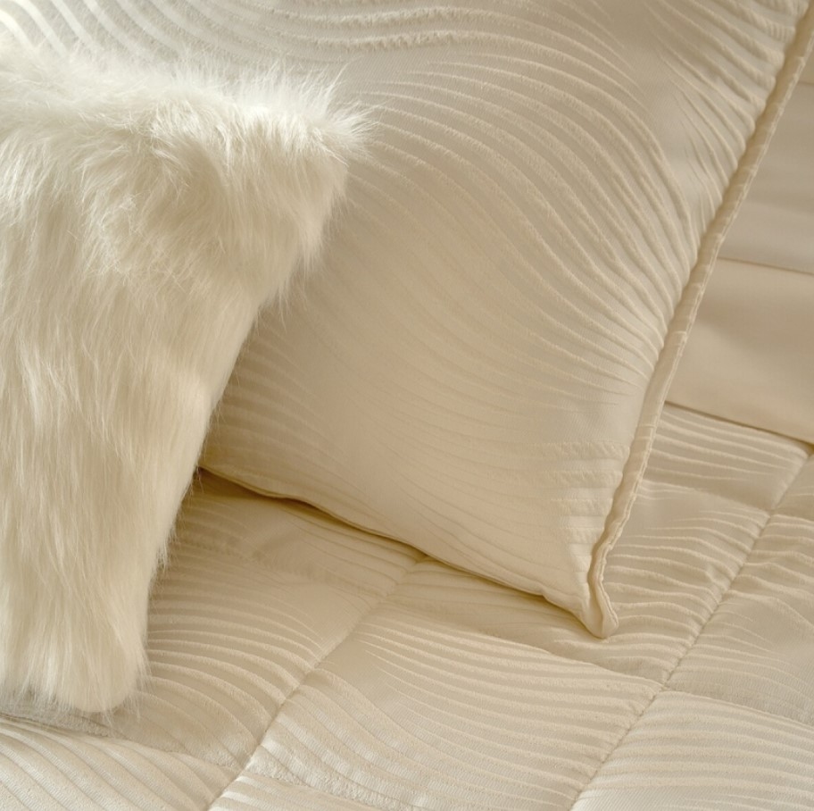 Cuvertură Tamerlano 270X270 offwhite