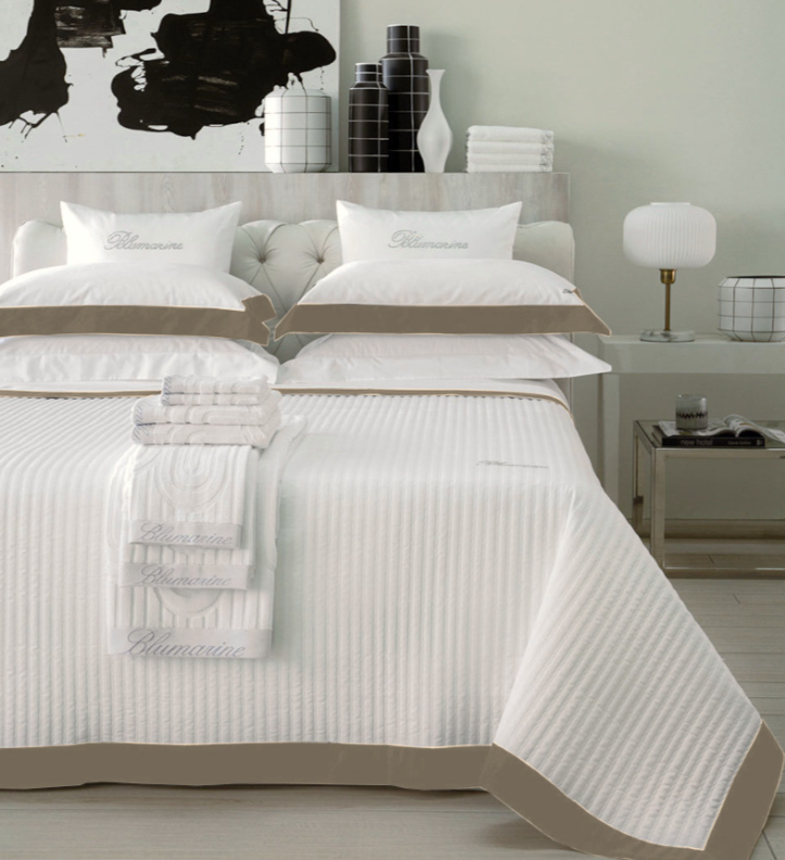 Cuvertură Grand Hotel 270X270 bej/alb