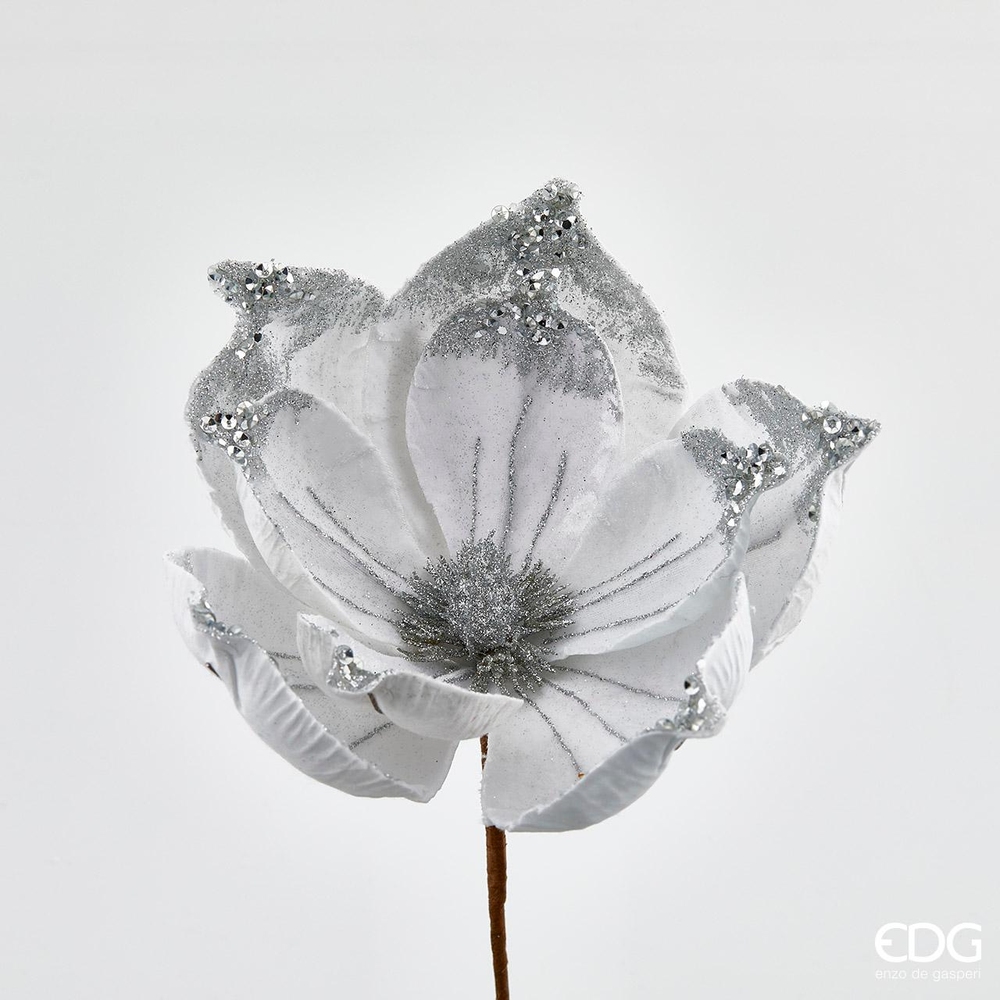 Декоративный цветок Magnolia